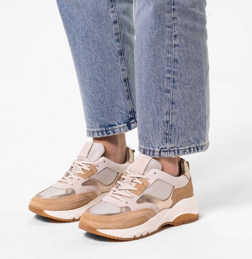 Manfield Dames Beige leren sneakers met suède details