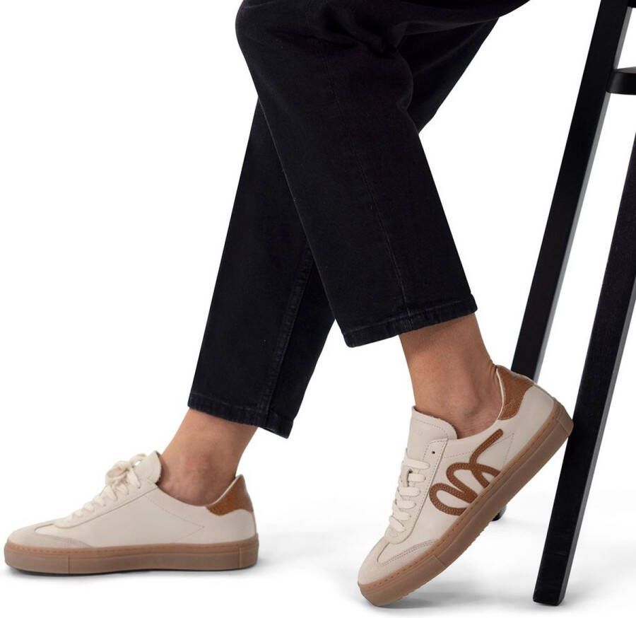 Manfield Dames Beige leren sneakers met suède details