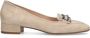 Manfield Dames Beige suède loafers met zilverkleurige chain - Thumbnail 7