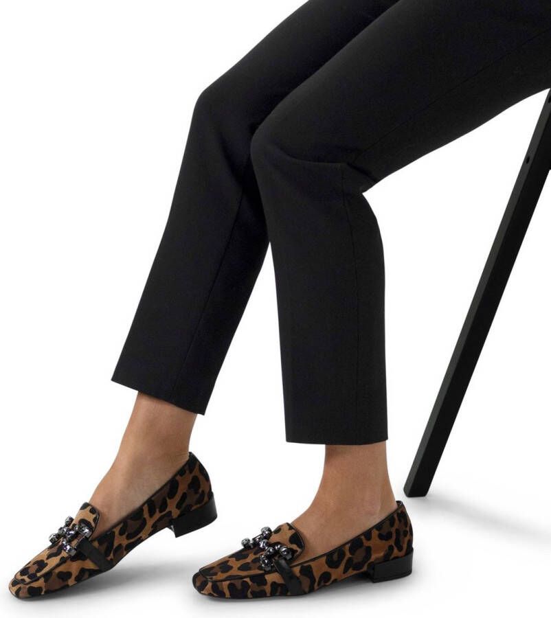 Manfield Dames Suède leopard loafers met chain