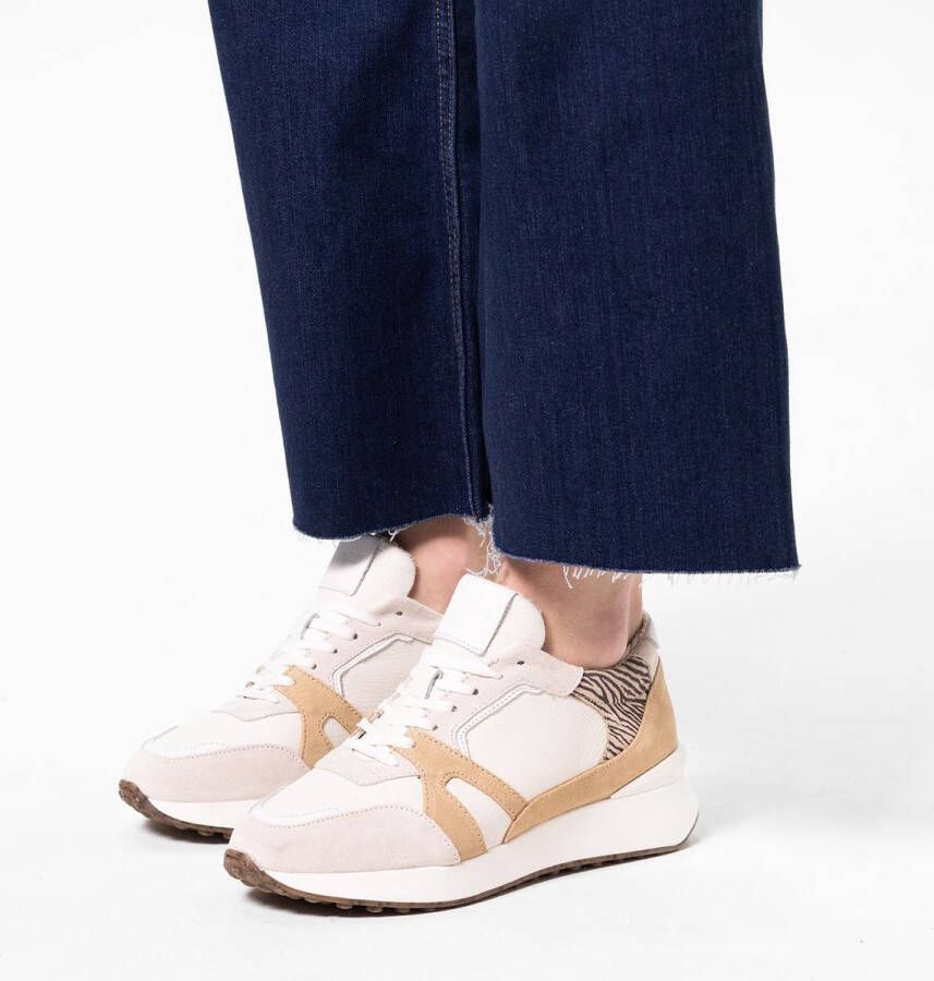 Manfield Dames Witte leren sneakers met suède details