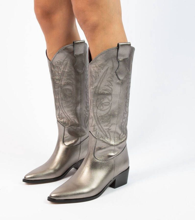 Manfield Dames Zilverkleurige leren cowboy laarzen