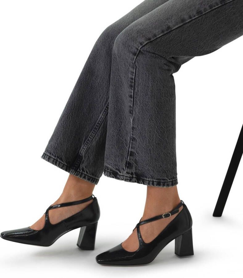 Manfield Dames Zwarte lakleren pumps met gespsluiting