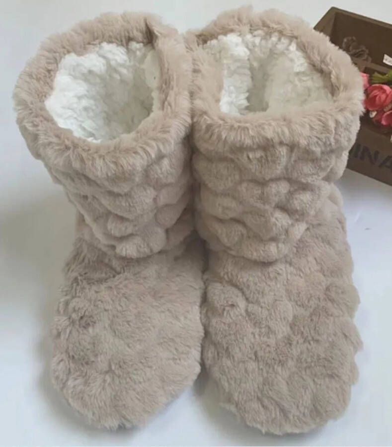 Pantoffels dames fluffy huissloffen beige