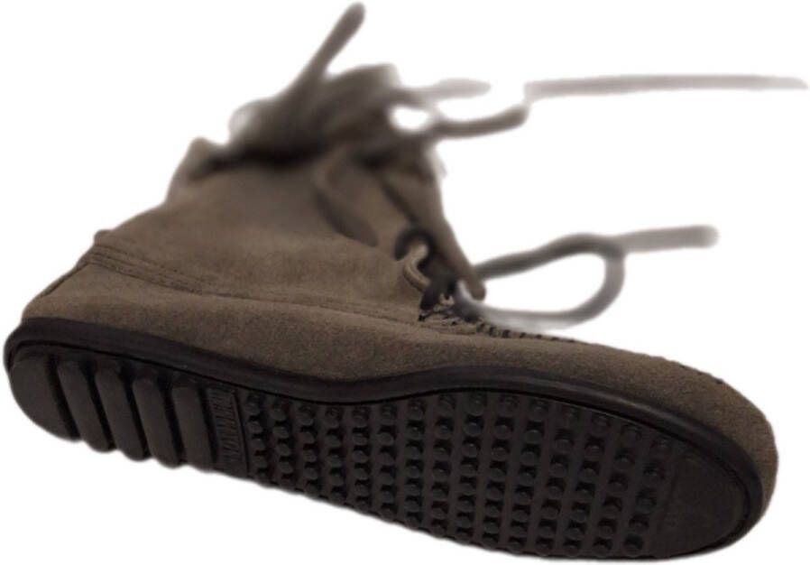 Minnetonka -MOCASSIN-HALF HOOG-SINGLE FRINGE-GREY