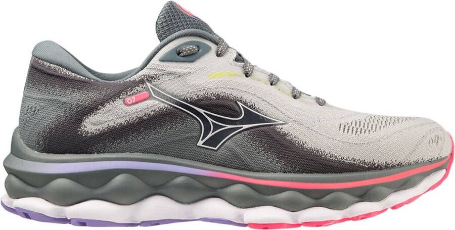 Mizuno _J1GD2302_WaveSky7_Hardloopschoenen_Dames_Grijs