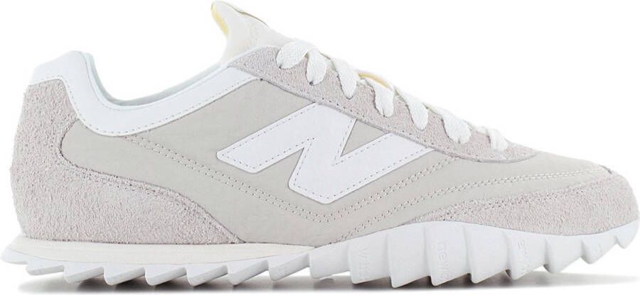 New Balance R Heren Schoenen Trainers Beige UR ET