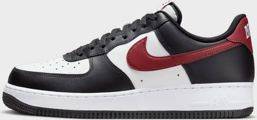 Nike Herenschoen Air Force 1 '07 Black Summit White White Dark Team Red- Heren Black Summit White White Dark Team Red