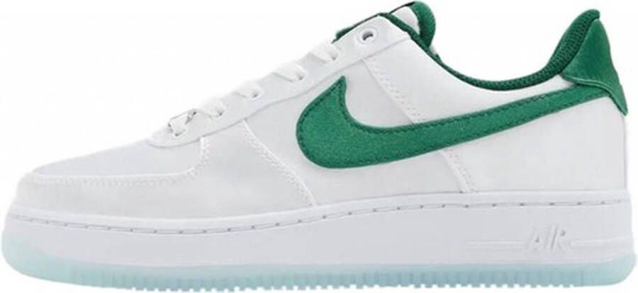 Nike Air Force 1' 07 ESS Dames Sneakers Wit Groen