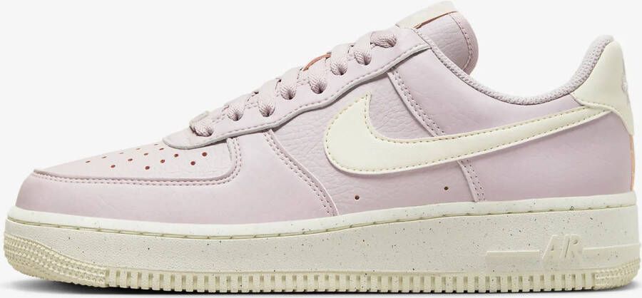 Nike Damesschoenen Air Force 1 '07 Next Nature Platinum Violet Coconut Milk Volt Sail- Dames Platinum Violet Coconut Milk Volt Sail