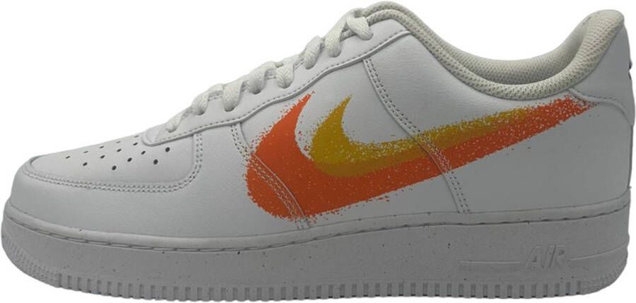 Nike Air Force 1 '07 Low 'Spray Paint Swoosh White Safety Orange'- FJ4228-100 wit oranje sneakers laag