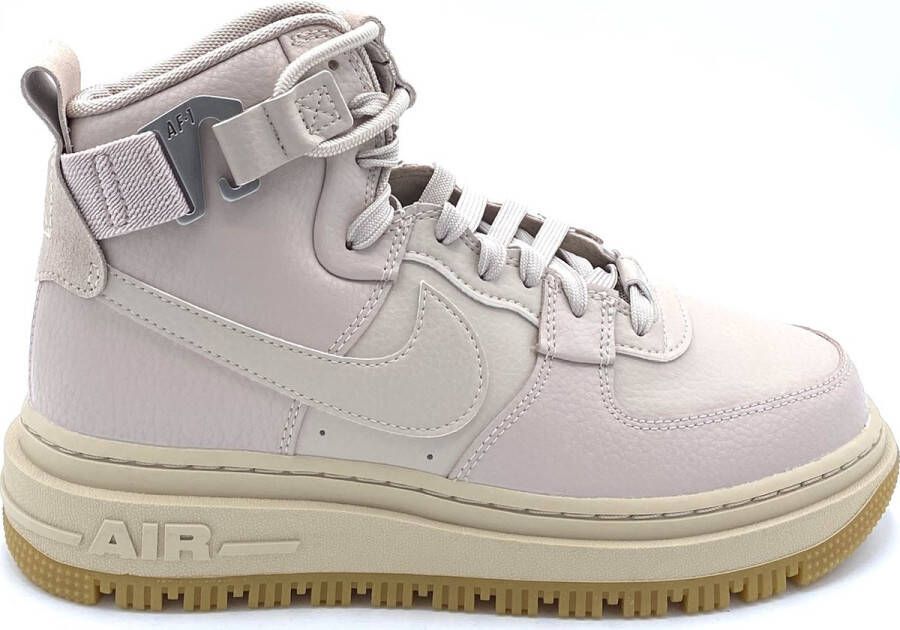 Nike Wmns Air Force 1 High Utility 2.0 Basketball Schoenen fossil stone pearl white fossil maat: 39 beschikbare maaten:39