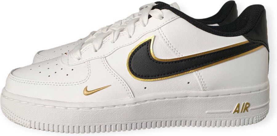 Nike air force 1 zwart goud best sale