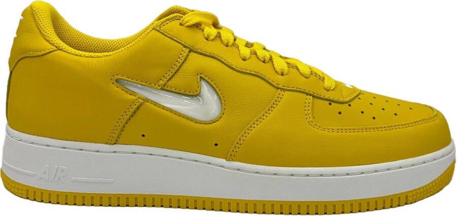 Nike Air Force 1 Low Retro Sneakers Geel