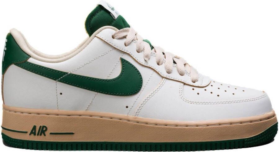 Nike Wmns Air Force 1 '07 Lv8 Basketball Schoenen sail gorge green sesame pearl white maat: 40.5 beschikbare maaten:36.5 37.5 38.5 39 40.5 - Foto 1