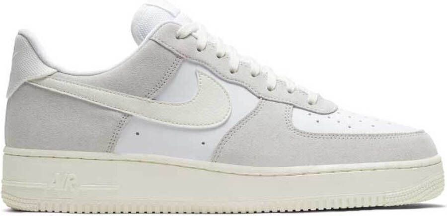 Nike Air Force 1 LV8 Sail