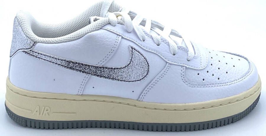 Nike Air Force 1 Lv8 3 (gs) Basketball Schoenen white smoke grey beach white maat: 38.5 beschikbare maaten:38.5