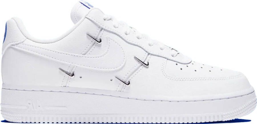 Nike WMNS Air Force 1 '07 LX Air Force 1 in wit formaten: 37.5