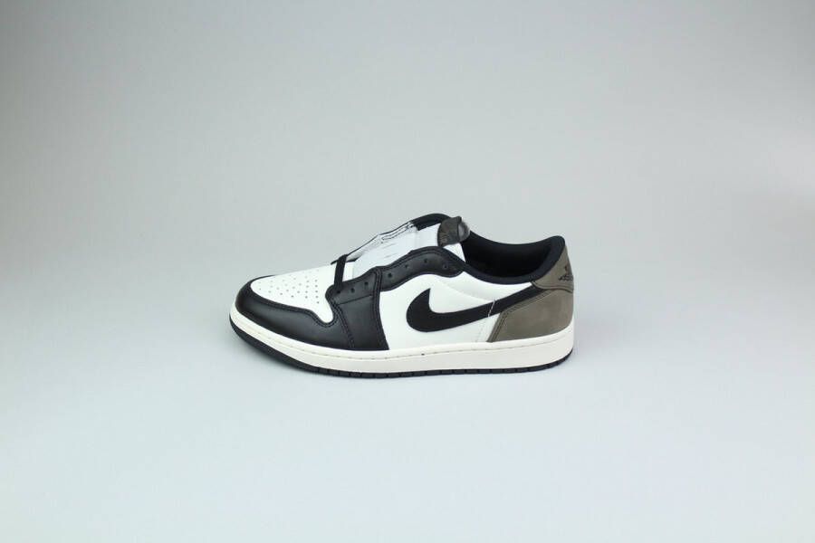 Nike Air Jordan 1 Low OG 'Mocha'