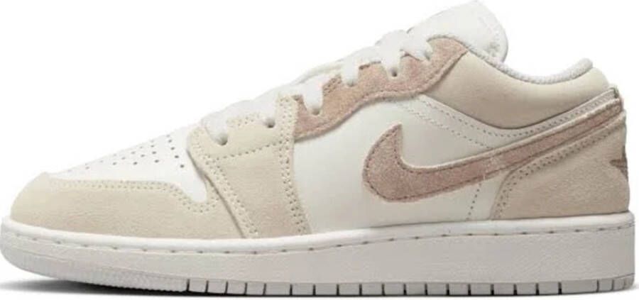 Nike Air Jordan 1 Low SE Legend LT Brown