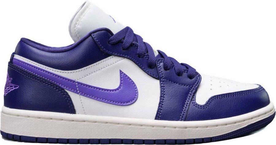 Nike AIR JORDAN 1 LOW SKY J PURPLE (WOMEN S) D PAARS DAMES SNEAKERS