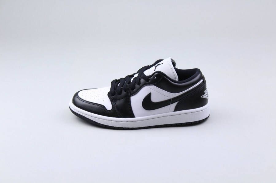 Jordan Wmns Air 1 Low Basketball Schoenen white black white maat: 42.5 beschikbare maaten:36.5 37.5 36 38.5 39 40.5 41 42.5 44