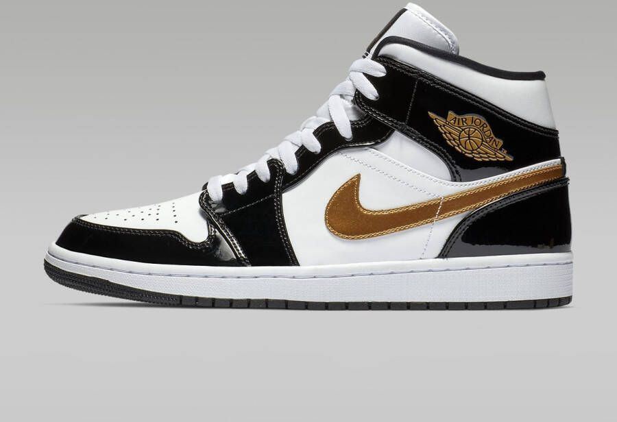 Nike Air Jordan 1 Mid Patent Black Gold Sneakers Mannen Zwart Wit Metallic Gold