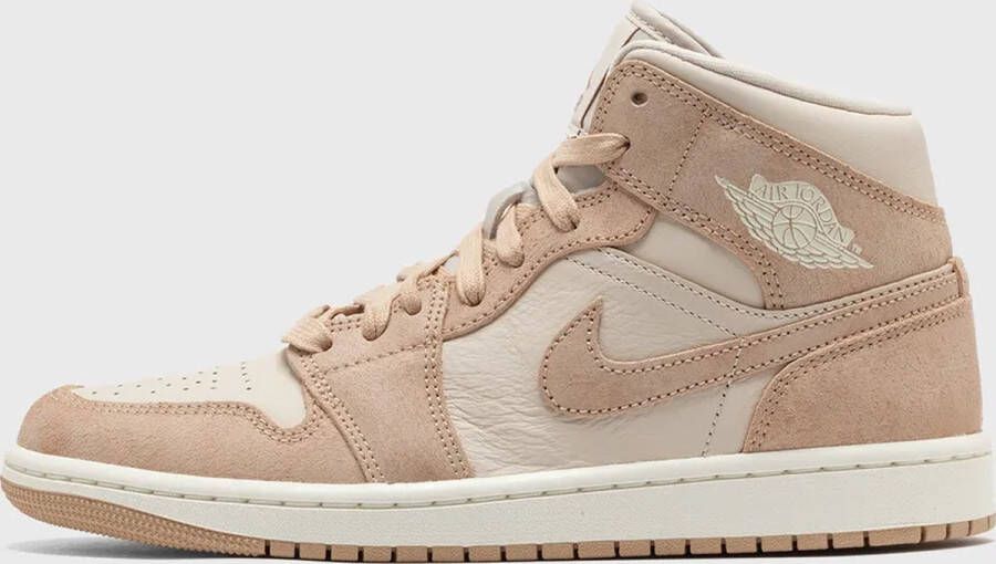 Nike Air Jordan 1 Mid SE Light Brown Sneakers Unisex DOOS ZONDER DEKSEL