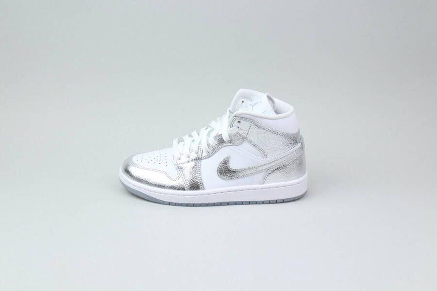 Nike Air Jordan 1 Mid SE 'Metallic Silver' (Women's)