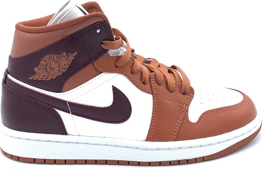 Nike Damesschoenen Air Jordan 1 Mid Dusty Peach Sail White Night Maroon- Dames Dusty Peach Sail White Night Maroon