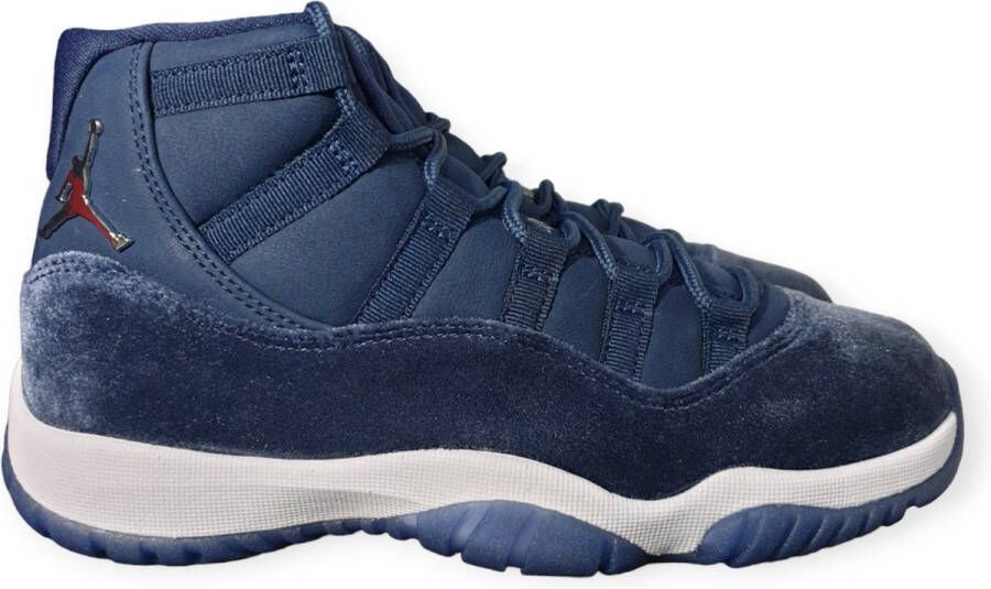 Nike Air Jordan 11 Retro Midnight Navy (W) AR0715