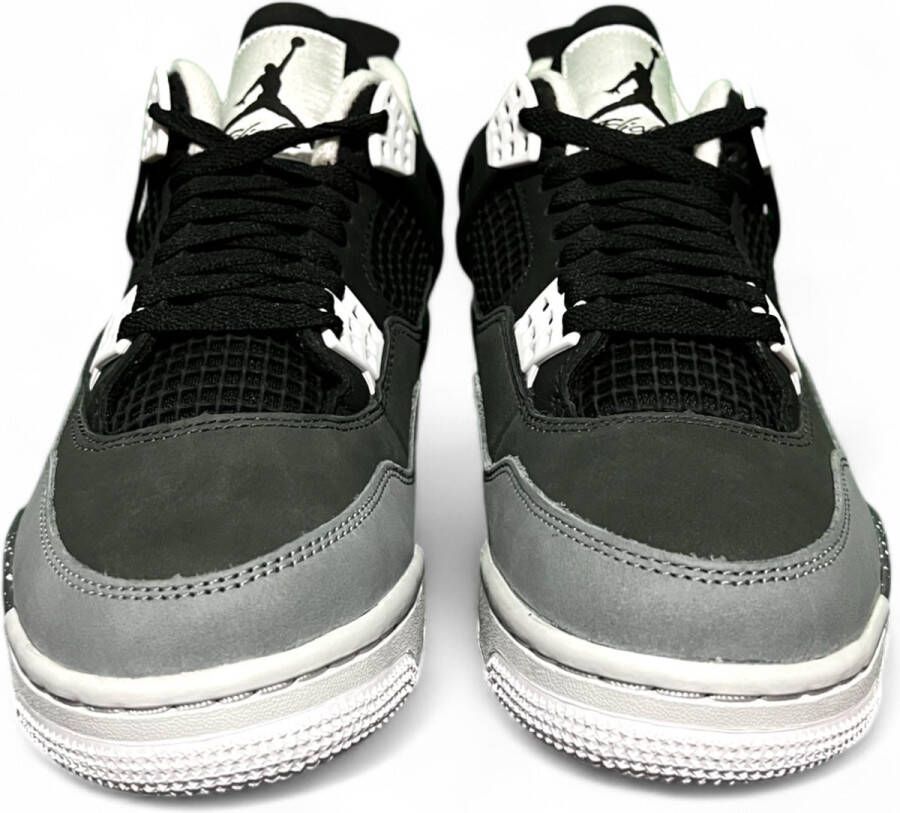 Jordan Air 4 Retro black white anthracite black Air Retro in zwart formaten: 42.5