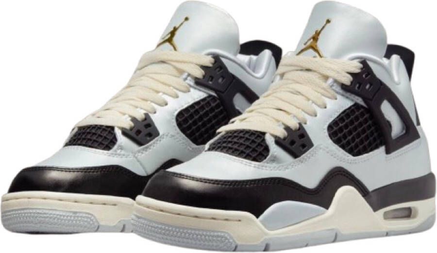 Jordan Air 4 Retro (GS) pure platinum metallic gold black sa Basketball in grijs formaten: 36.5