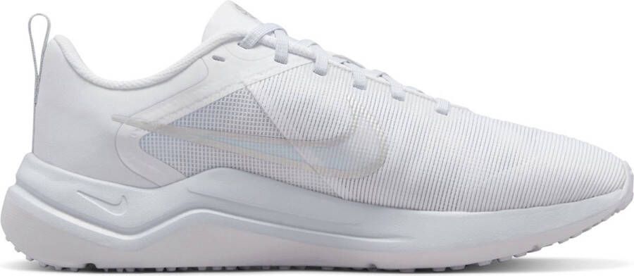 Nike Downshifter 12 Hardloopschoenen voor dames (straat) Wit