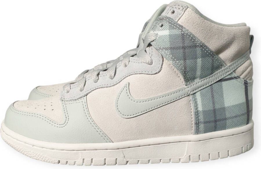 Nike Dunk High SE Tartan Plaid White Light Green DV1724