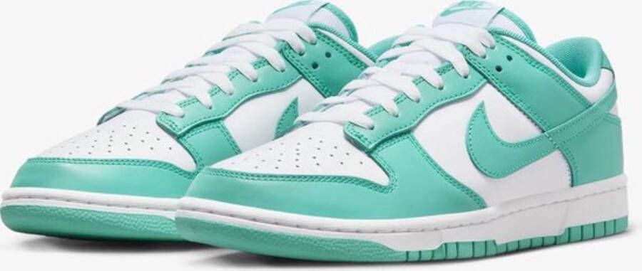 Nike Dunk Low Retro Bttys Basketball Schoenen white clear jade white maat: 42 beschikbare maaten:42