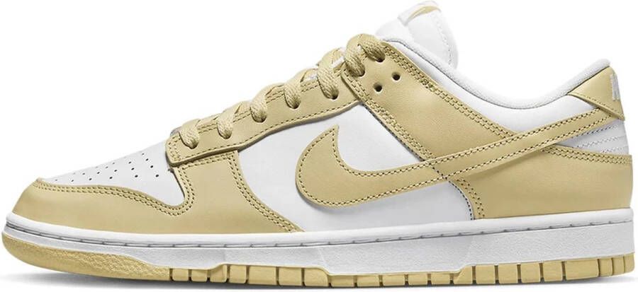 Nike Dunk Low Retro Bttys Basketball Schoenen white team gold wolf grey white maat: 40.5 beschikbare maaten:40.5 41 42 43 44.5 45 46 47.5