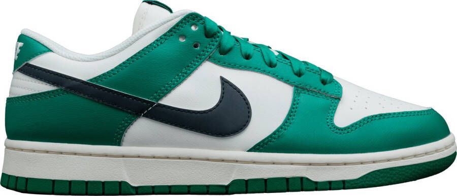 Nike Dunk Low SE Lottery Pack Malachite Green DR9654-100 GROEN Schoenen