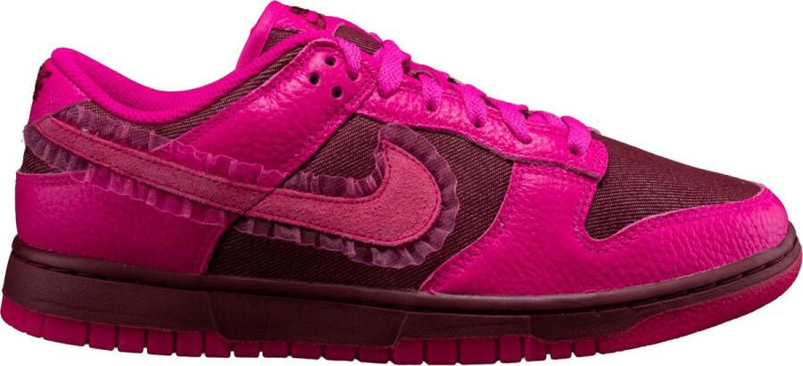 Nike Dunk Low “Valentine's Day” (2022) (W) Team Red Pink Prime DQ9324-600 PINK PRIME Schoenen