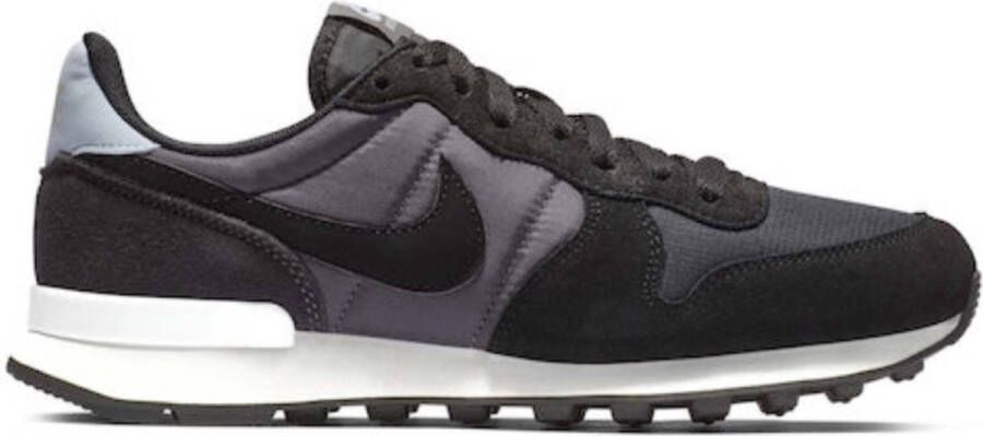 Nike Internationalist sneakers