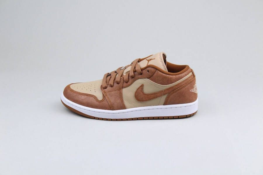 Nike Jordan 1 Low 'Legend Coffee' (W)