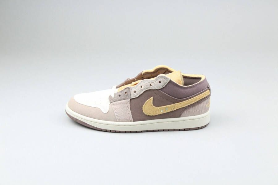 Nike Jordan 1 Low SE Craft 'Taupe Haze'