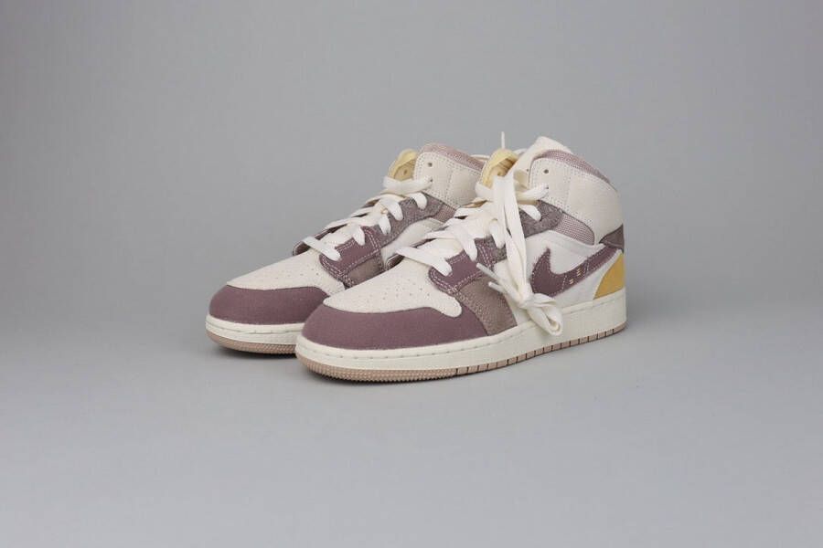 Nike Jordan 1 Mid SE Craft Taupe Haze (GS)