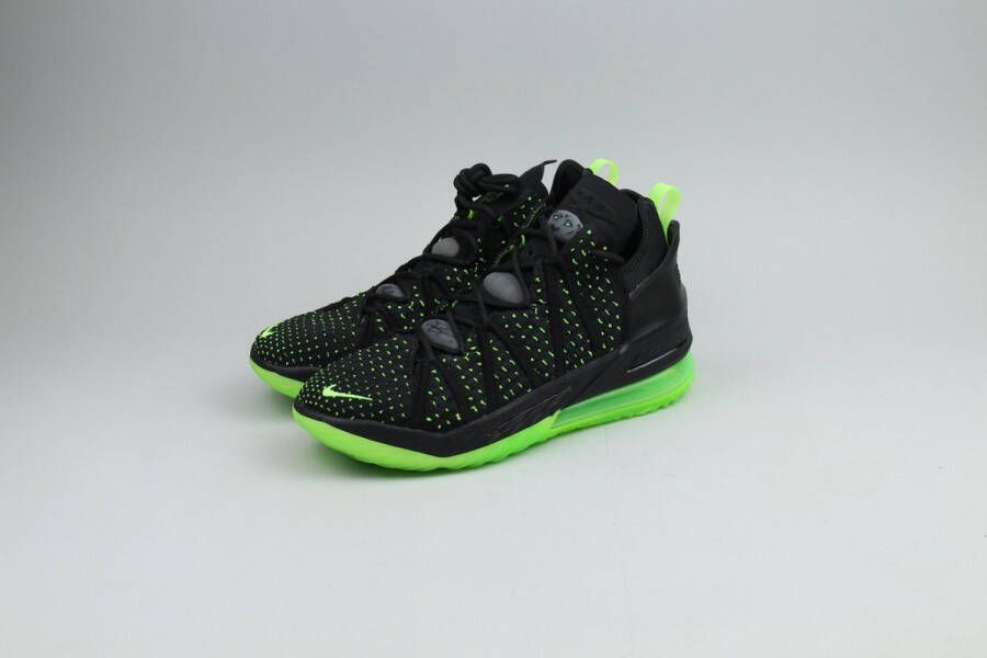 Nike LeBron 18 Dunkman