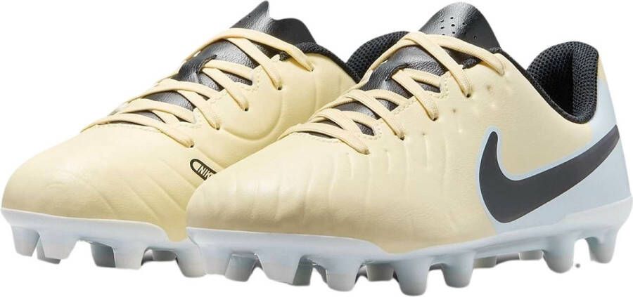 Nike Low top voetbalschoenen voor kleuters kids (meerdere ondergronden) Jr. Tiempo Legend 10 Club Lemonade Metallic Gold Coin Black Lemonade Metallic Gold Coin Black