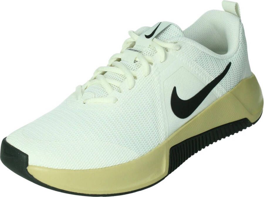 Nike mc trainer 3 mens workou in de kleur wit