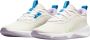 Nike Kid's Omni Multi-Court Multisportschoenen wit - Thumbnail 1