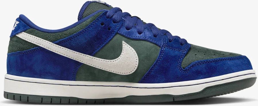 Nike SB Dunk Low Pro