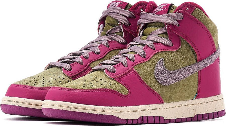 Nike Sneakers Dunk High “Dynamic Berry”