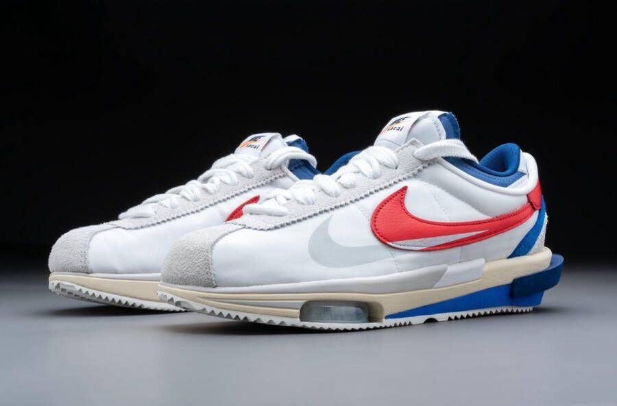 Nike Zoom Cortez SP Sacai White University Red Blue DQ0581-100 WIT Schoenen